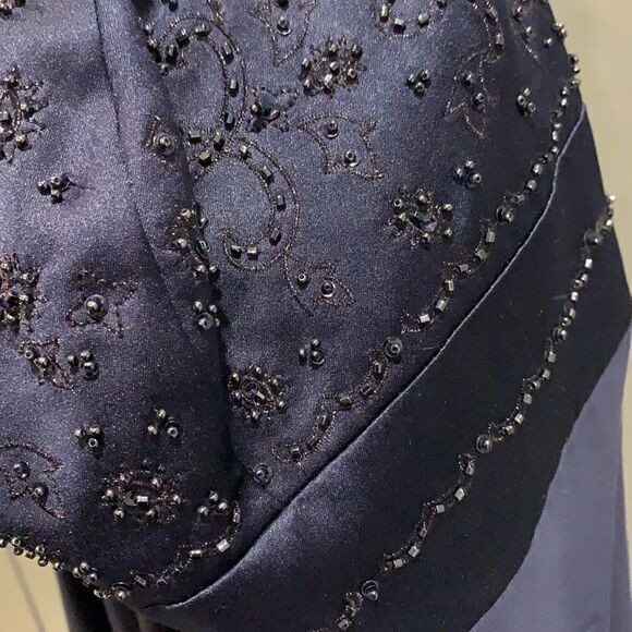 StraplessāstoneĀ dressā - Picture 6 of 6